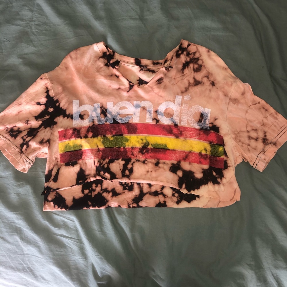 Bleached cropped distressed tee